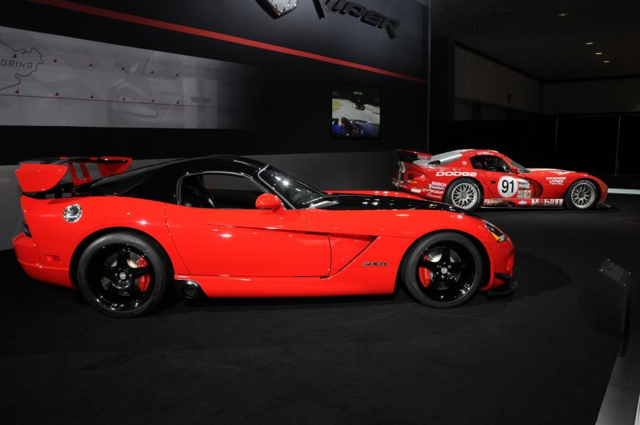 Dodge Viper SRT10 ACR 1:33 Edition (ZB II) 2010 года  (фото 23 из 25)